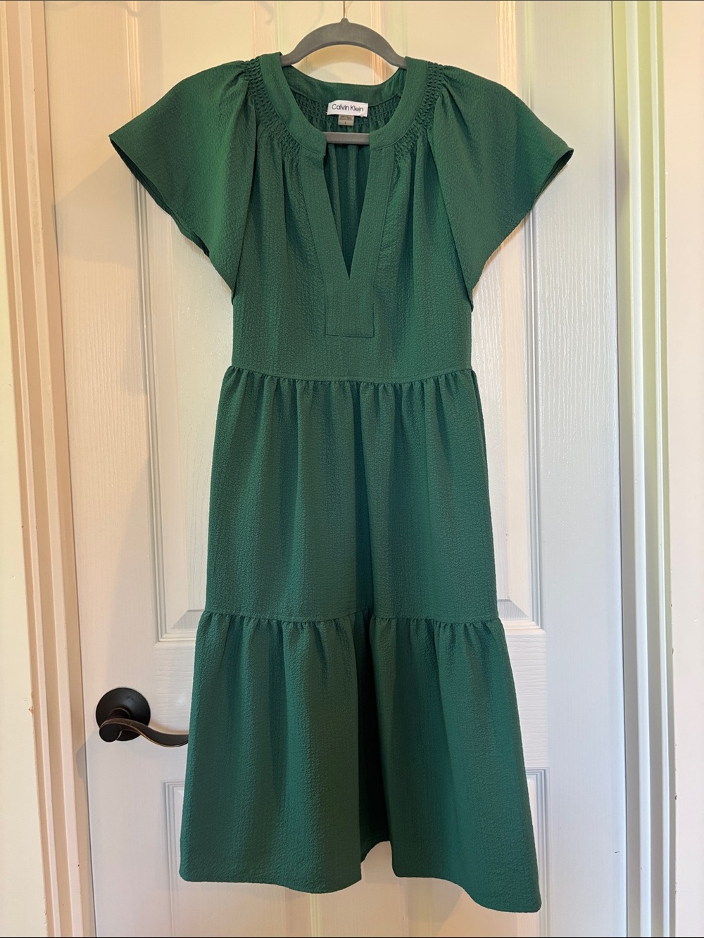 Calvin Klein Women’s Forest Green Tiered Flutter-Sleeve Dress